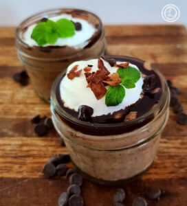 Peanut Butter Chocolate Pudding Cups a quick and easy snack